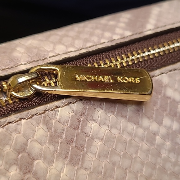 Michael Kors wallet - Picture 5 of 6